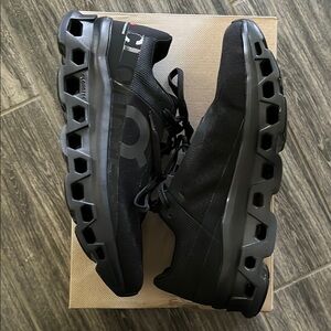 On Cloudmonster size 11